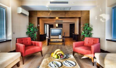 Imagine pentru Limak Lara De Luxe Hotel & Resort 5* valabile pentru Paste  2026