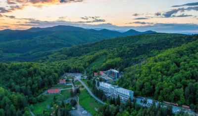 Imagine pentru Peakture Hotel Balvanyos 4* valabile pentru Paste  2026