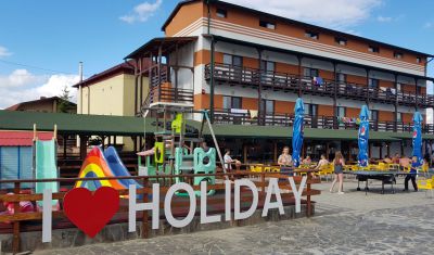 Imagine pentru Pensiunea Holiday 3* valabile pentru Paste  2026