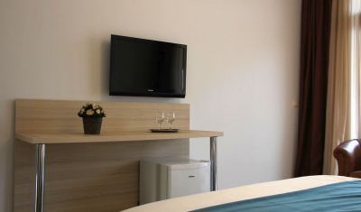 Imagine pentru Q Hotel 3*  valabile pentru Paste  2026