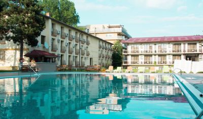 Imagine pentru Q Hotel 3*  valabile pentru Paste  2026