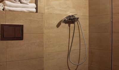 Imagine pentru Q Hotel 3*  valabile pentru Paste  2026