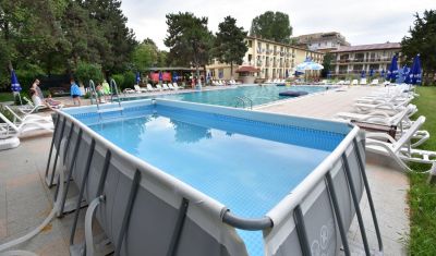 Imagine pentru Q Hotel 3*  valabile pentru Paste  2026