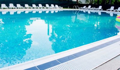 Imagine pentru Q Hotel 3*  valabile pentru Paste  2026