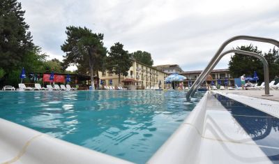 Imagine pentru Q Hotel 3*  valabile pentru Paste  2026