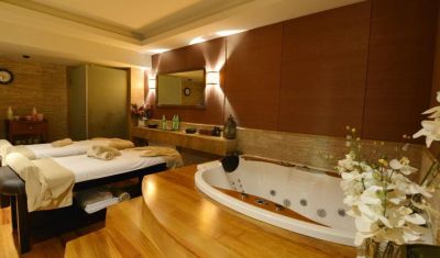 Imagine pentru Regnum Bansko Ski Hotel & Spa 5* valabile pentru Paste  2026