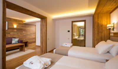 Imagine pentru Teleferic Grand Hotel 4* valabile pentru Paste  2026