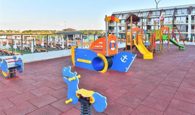 Imagine pentru Topola Skies Resort & Aquapark 4*  valabile pentru Paste  2026