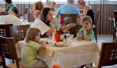 Imagine pentru Topola Skies Resort & Aquapark 4*  valabile pentru Paste  2026