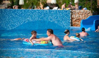 Imagine pentru Topola Skies Resort & Aquapark 4*  valabile pentru Paste  2026