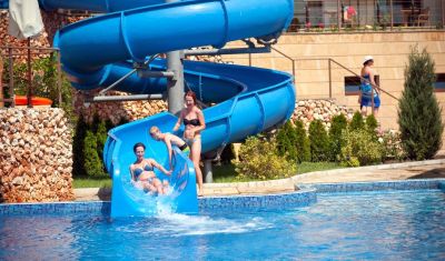 Imagine pentru Topola Skies Resort & Aquapark 4*  valabile pentru Paste  2026