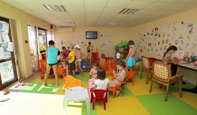 Imagine pentru Topola Skies Resort & Aquapark 4*  valabile pentru Paste  2026