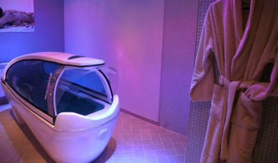 Imagine pentru Hotel Festa Winter Palace 5* valabile pentru Paste si 1 Mai 