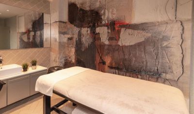 Imagine pentru Hotel Festa Winter Palace 5* valabile pentru Paste si 1 Mai 