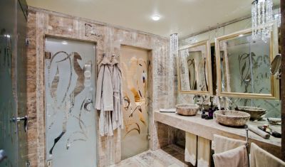 Imagine pentru Hotel Royal Castle Design & Spa 5* valabile pentru Paste si 1 Mai 