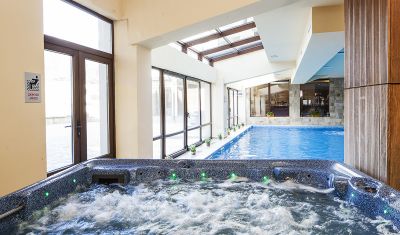 Imagine pentru Hotel St George Ski & Holiday 4* valabile pentru Paste si 1 Mai 