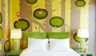 Imagine pentru Paste de 5* la Atena valabile pentru Paste si 1 Mai 