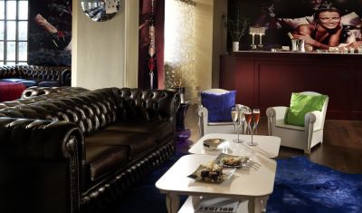 Imagine pentru Paste de 5* la Atena valabile pentru Paste si 1 Mai 