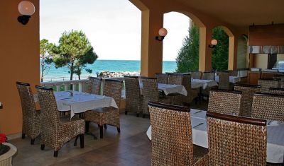 Imagine pentru Hotel Riviera Beach 5*  valabile pentru Paste si 1 Mai 2019