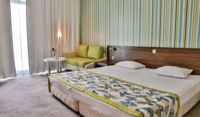 Imagine pentru Park Hotel Golden Beach 4*  valabile pentru Paste si 1 Mai 2019