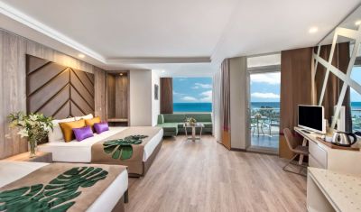 Imagine pentru Hotel Delphin Be Grand Resort 5* valabile pentru Revelion 2024