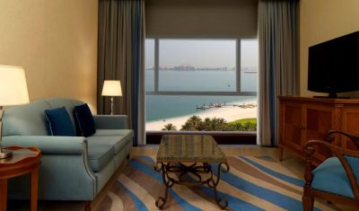 Imagine pentru Hotel Sheraton Jumeirah Beach 5* valabile pentru Revelion 2024
