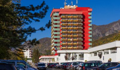 Imagine pentru Complex Balnear Cozia 3* valabile pentru Revelion 2025
