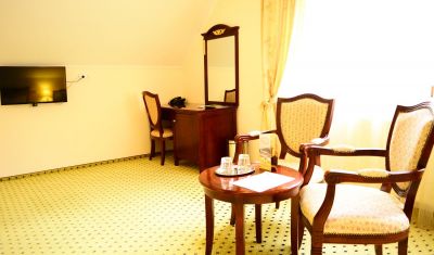 Imagine pentru Complex Turistic Hanul Muresenilor 4*  valabile pentru Revelion 2025