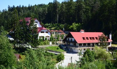 Imagine pentru Complex Turistic Hanul Muresenilor 4*  valabile pentru Revelion 2025