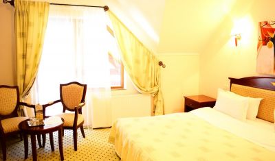 Imagine pentru Complex Turistic Hanul Muresenilor 4*  valabile pentru Revelion 2025