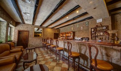 Imagine pentru Hotel Acasa la Dracula 4*  valabile pentru Revelion 2025