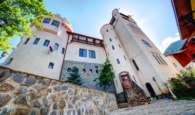 Imagine pentru Hotel Acasa la Dracula 4*  valabile pentru Revelion 2025