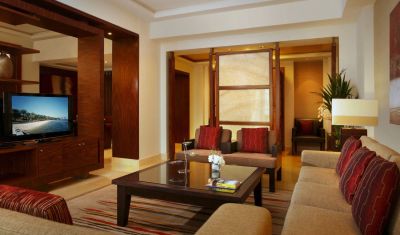 Imagine pentru Hotel Amwaj Rotana Jumeirah Beach 5* valabile pentru Revelion 2025