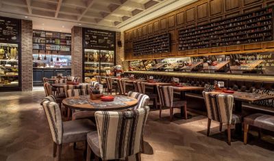 Imagine pentru Hotel Amwaj Rotana Jumeirah Beach 5* valabile pentru Revelion 2025