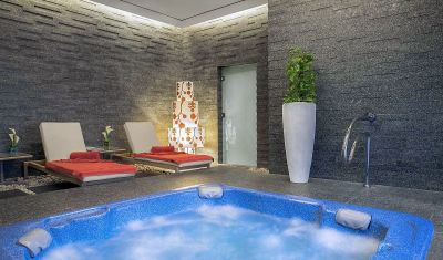 Imagine pentru Hotel Amwaj Rotana Jumeirah Beach 5* valabile pentru Revelion 2025