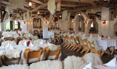 Imagine pentru Hotel Aurelius Imparatul Romanilor 5* valabile pentru Revelion 2025