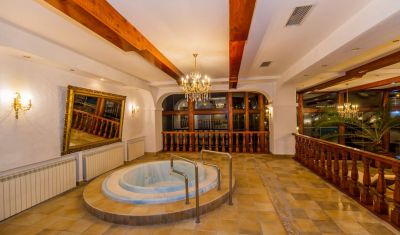 Imagine pentru Hotel Aurelius Imparatul Romanilor 5* valabile pentru Revelion 2025