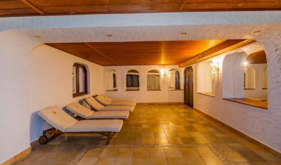 Imagine pentru Hotel Aurelius Imparatul Romanilor 5* valabile pentru Revelion 2025
