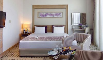 Imagine pentru Hotel Baia Lara 5*  valabile pentru Revelion 2025