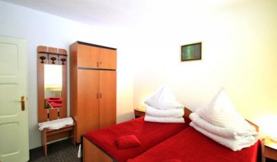 Imagine pentru Hotel Brandusa 2*  valabile pentru Revelion 2025