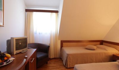 Imagine pentru Hotel Club A 3* valabile pentru Revelion 2025