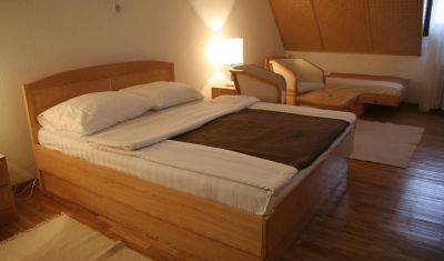 Imagine pentru Hotel Club A 3* valabile pentru Revelion 2025