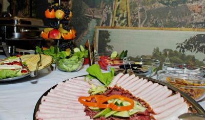 Imagine pentru Hotel Coroana 2* valabile pentru Revelion 2025