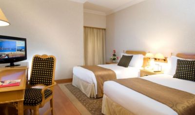 Imagine pentru Hotel Crowne Plaza Dubai Sheikh Zayed 5* valabile pentru Revelion 2025