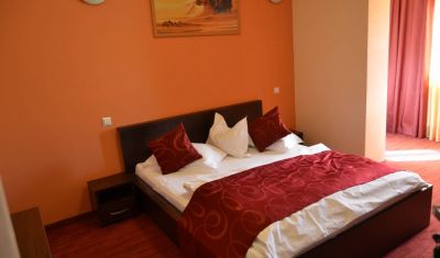 Imagine pentru Hotel Flo Mary 3* valabile pentru Revelion 2025