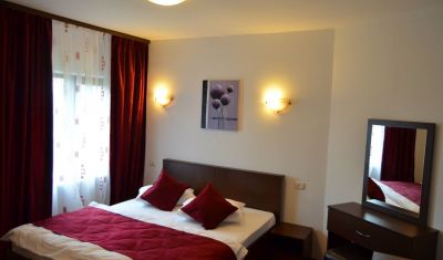 Imagine pentru Hotel Flo Mary 3* valabile pentru Revelion 2025