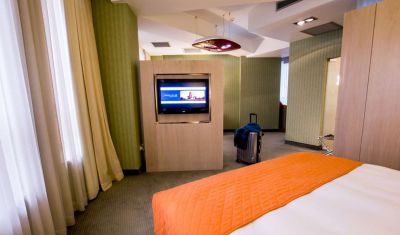 Imagine pentru Hotel Golden Tulip Ana Tower 4* valabile pentru Revelion 2025