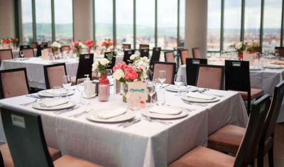 Imagine pentru Hotel Golden Tulip Ana Tower 4* valabile pentru Revelion 2025
