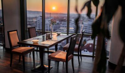Imagine pentru Hotel Golden Tulip Ana Tower 4* valabile pentru Revelion 2025