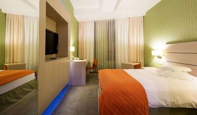 Imagine pentru Hotel Golden Tulip Ana Tower 4* valabile pentru Revelion 2025